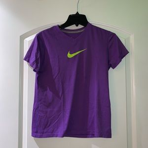 Girls Nike shirt